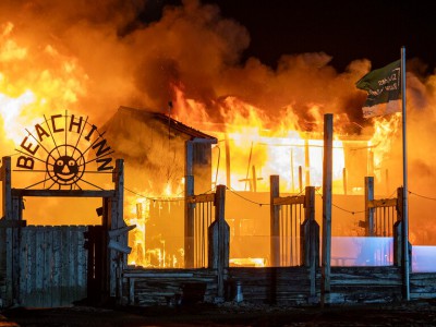 Beach Inn door brand verwoest